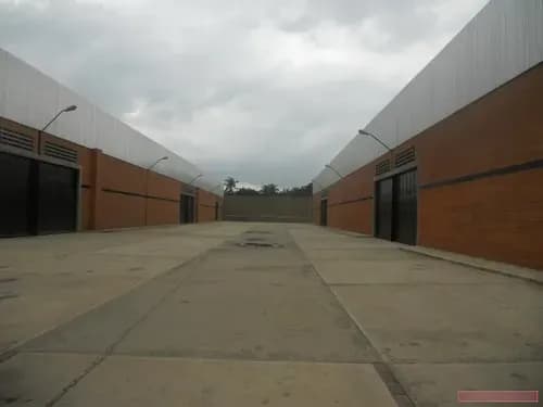 Se Alquilan Galpones 650m2, 750 M2 , 850 M2 , Zona Industrial Los Montones, Barcelona Anzoátegui