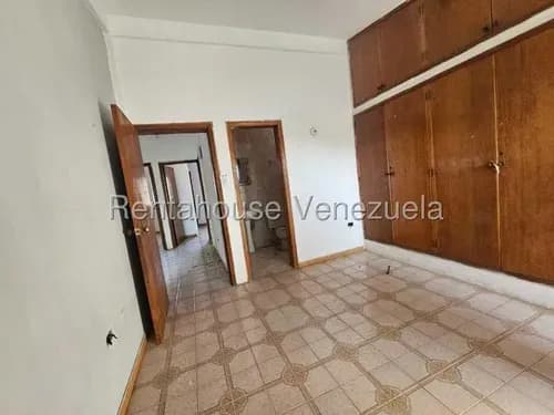 Casa Tipo Townhouse En Venta Cerca De La Av. Manaure # 26-15558