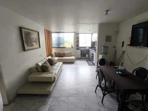 Angelica Rivas Vende Apartamento En Residencias Pechinenda, Avenida Bolivar, Valencia Vzla