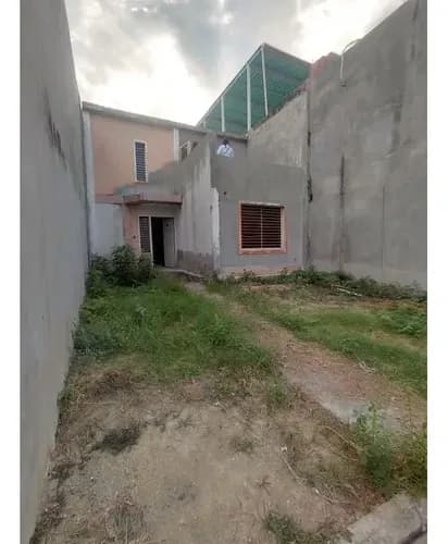 Casa En Venta 77m2 3h/ 2b/ 1p Samanes De Betania - Charallave