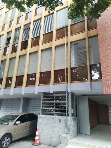 Alquiler Piso O Local U Oficina, Zona Industrial La Trinidad