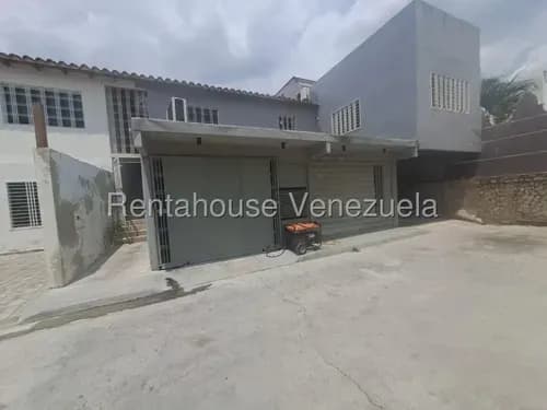 Apartamento En Av Aragua Remodelado Urbanismo Privado Pozo De Agua Listo Para Mudarse Estef 26-16178