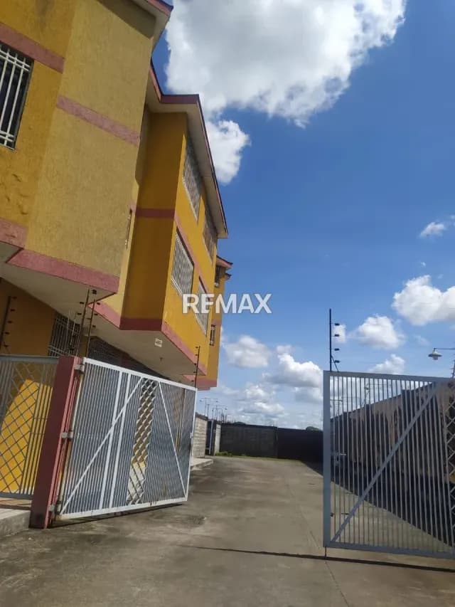 En Alquiler Apartamento ubicado en la Avenida principal del Sector La Importancia, Edificio NOGO II; Piso 2, Apartamento Nº 2-1, Guanare, Portuguesa, Venezuela.
