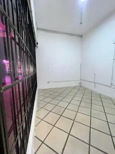 Local Comercial En Av. Henry Ford Valencia Im 2341