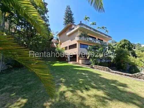 Hermosa Mansión Contemporánea En Cerro Verde: Exclusividad, Seguridad Y Confort