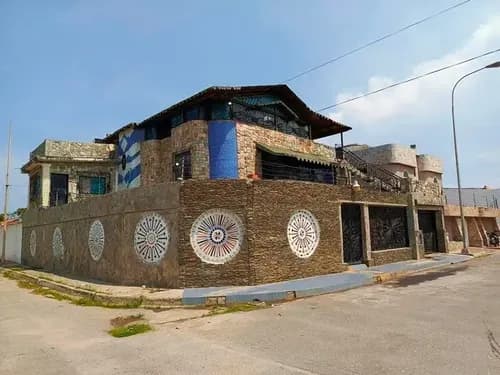 Casa En Urb. Cumboto Norte Puerto Cabello. Plc-1022