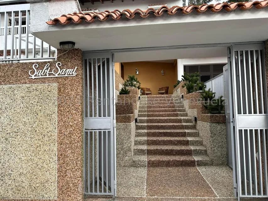 Casa (Multipes Niveles) en Venta en Monterrey, Distrito Metropolitano