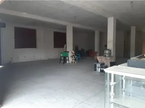 Alquiler De Local Comercial En El Brr La Peñita Ve21-304lp-moli-dpar