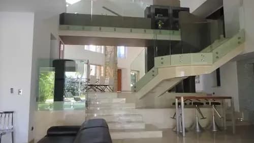 En Venta Casa Moderna En Guataparo (ac)