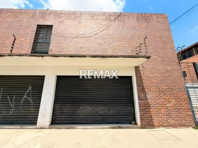 AMPLIO LOCAL DUPLEX EN ALQUILER CERCANO AL HOSPITAL CENTRAL BARQUISIMETO LARA