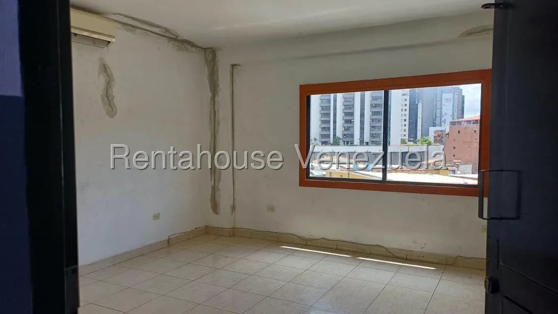 Comercial (Oficina) en Alquiler en Bello Monte, Distrito Metropolitano