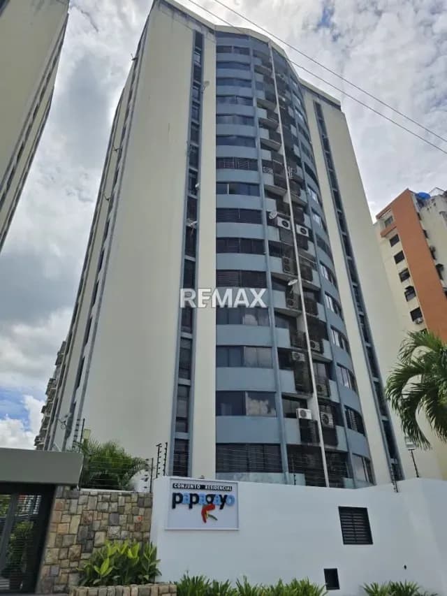 En alquiler apartamento en Urbanización Base Aragua, Residencias Papagayo
