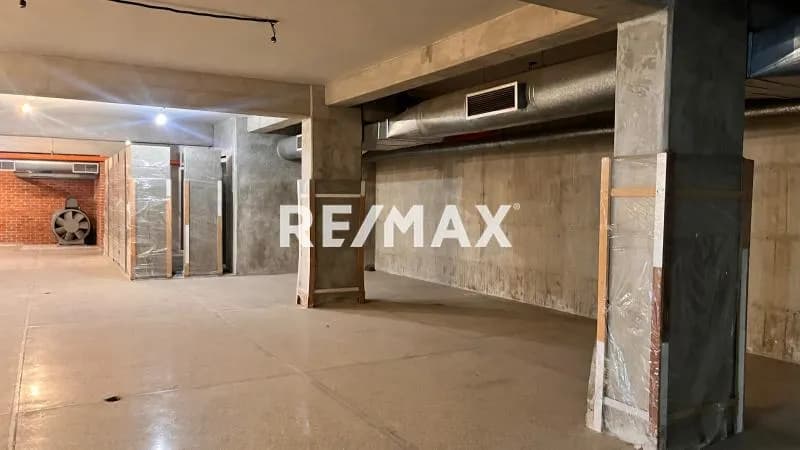 VENTA LOCAL COMERCIAL 438m2