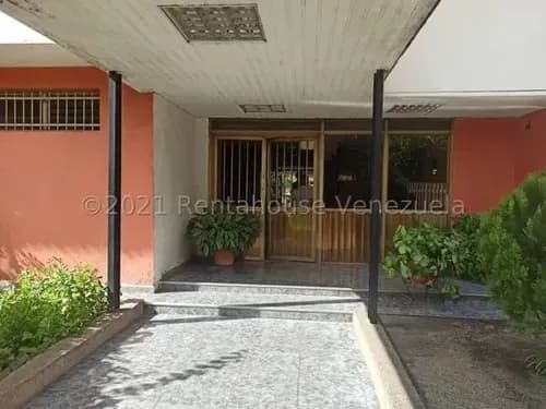 Apartamento En Venta En El Centro De Maracay Conectados A Pozo 24-16636 Holder