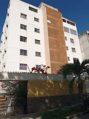 Espacioso Y Estrategico Apartamento En Venta, Vista Panoramica Y Ubicacion Inmejorable En Caribe Unikaref464