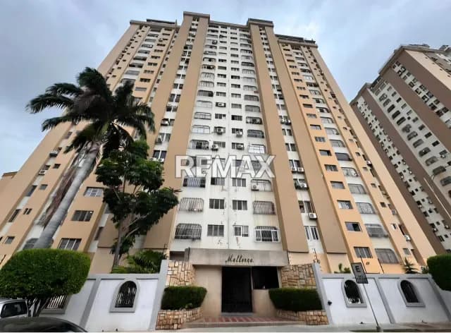 Venta de apartamento actualizado en excelente ubicación