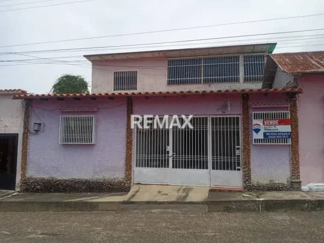 Hermosa Quinta Ubicada en Avenida 3, Calle San Juan, Betijoque, Municipio Rafael Rangel, Estado Trujillo