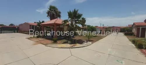 J.a.g - Vende Casa Las Marites 95m2 | Vigilancia Piscina | Tanque Agua | Cerca Aeropuerto Isla De Margarita - Porlamar, Nueva Esparta.