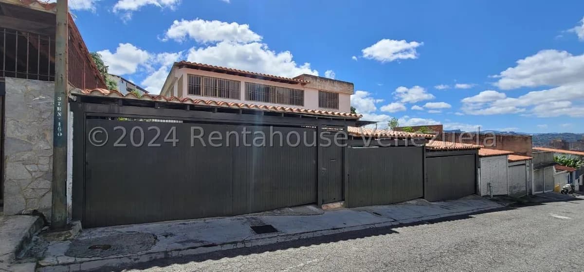 Casa (Multipes Niveles) en Venta en El Marques, Distrito Metropolitano