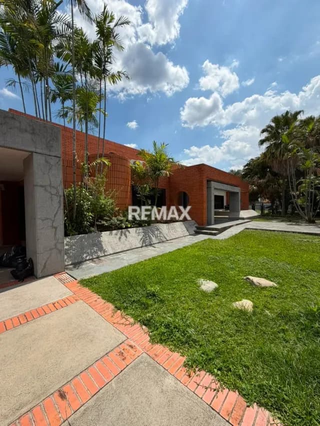 EN VENTA ESTUPENDA CASA, UBICADA EN EL CASTAÑO, MARACAY