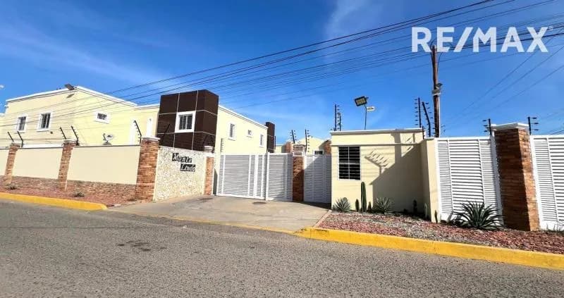 TOWNHOUSE VILLA MONTE LINDO