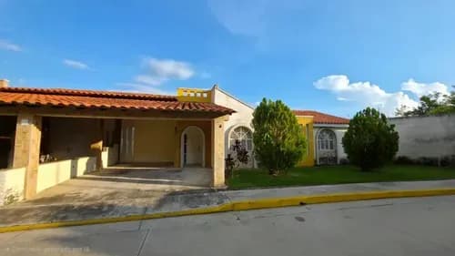 Casa En Venta Res. Pie De Monte Chalet, La Cumaca, San Diego. Extraordinarias Áreas Sociales. Gerardo
