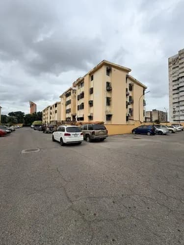 Apartamento En Venta Urbanización Base Aragua
