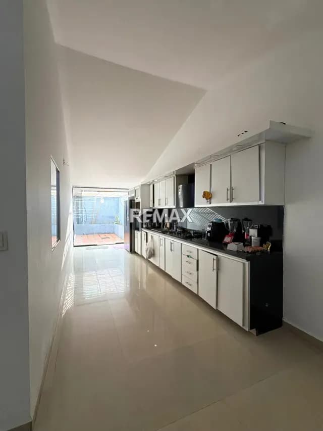 En Venta Espectacular Casa en Lomas de Santa Sofía | Excelente Distribución y Documentos al Día