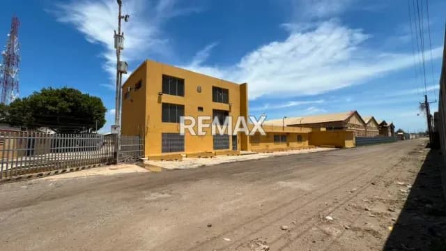 VENTA COMPIEJO DE GALPONES ZONA INDUSTRIAL NORTE
