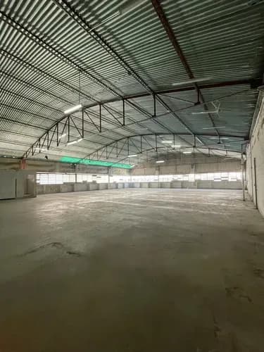 Piso Industrial En Alquiler 755 M2 - Urb. Boleita Norte