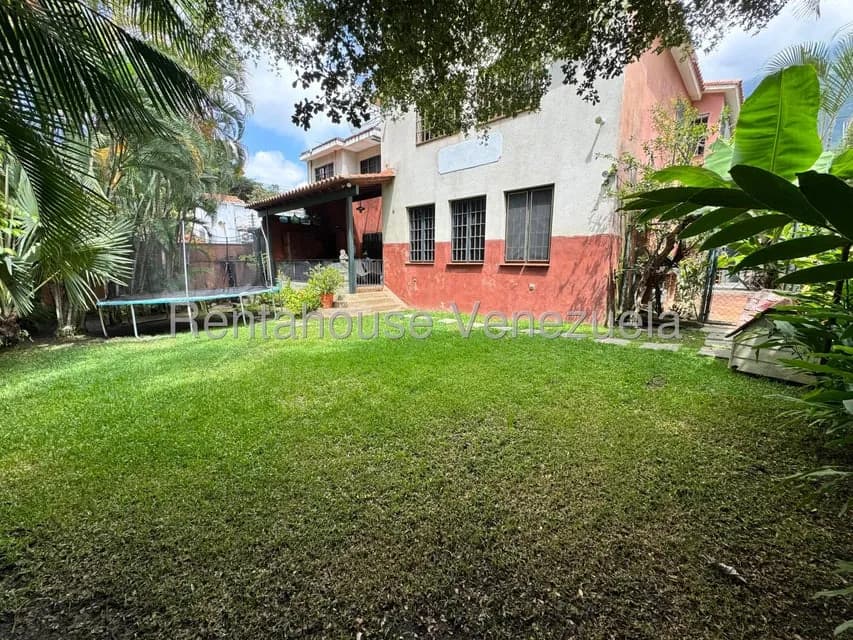 Casa (Multipes Niveles) en Venta en Los Palos Grandes, Distrito Metropolitano