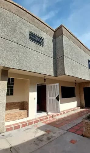 Mc Vende Aparto Quinta Residencias Villas Urupagua, La Quintas Naguanagua - Viaq-002
