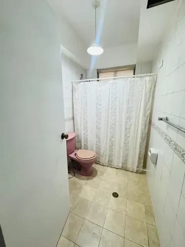 Apartamento En Alquiler En Altos De Guataparo La Zona Más Exclusiva De Valencia Edificio La Defense 175mt2 4 Habitaciones 4 Baños 2 Estacionamientos. An