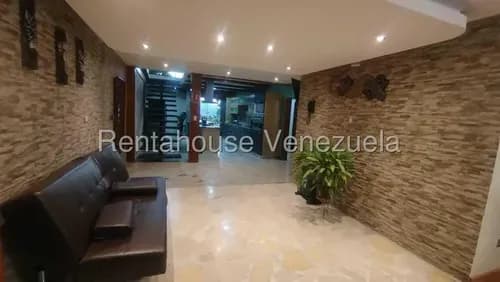 Sq. Casa En Venta En Horizonte D26-14537s