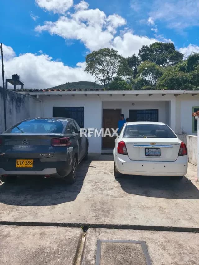 VENTA DE CASA EN SAN RAFAEL DE CORDERO TARIBA