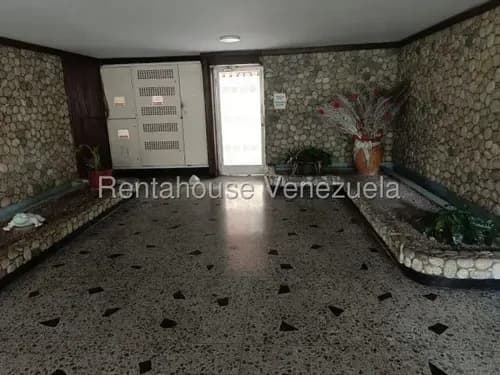 Apartamento En Alquiler En Prebo I Valencia Mm Carabobo Tanque De Agua Piso Alto Sin Ascensor Operativo Totamente Amoblado