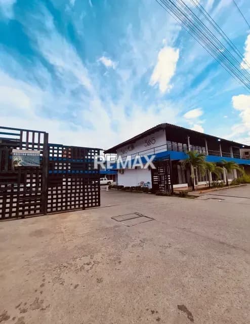 Se alquila Local Comercial en C. C. Coromoto,Tipuro