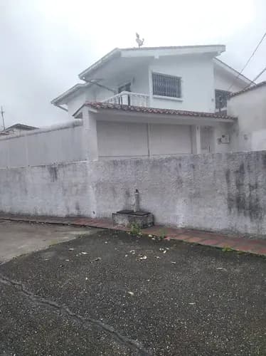 Casa En Venta En La Urbanización Las Polonias Viejas, Conjunto San Gabriel