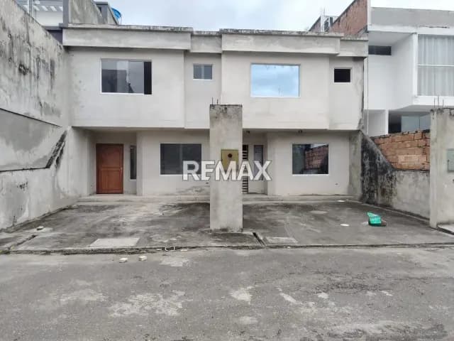 Casa en obra blanca (02)