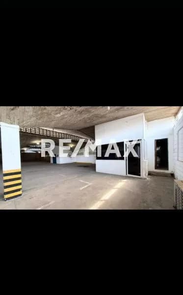 Se Vende Galpon Comercial en Zona Industrial Sur