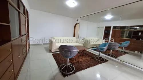 Apartamento En Alquiler Colinas De Los Chaguaramos. 22127