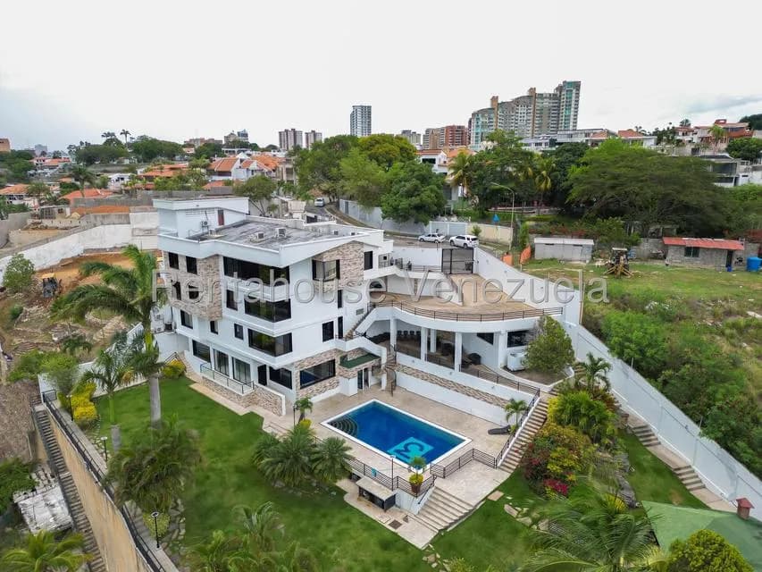 Casa (Multipes Niveles) en Venta en Monte Real, Lara