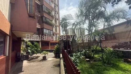 Lindo Apartamento En Venta Los Dos Caminos 26-20106