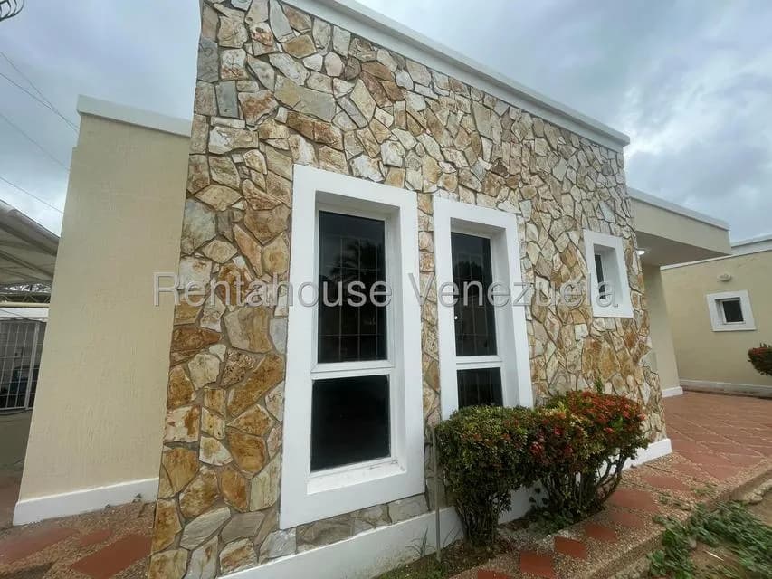Casa (1 Nivel) en Alquiler en La N, Zulia