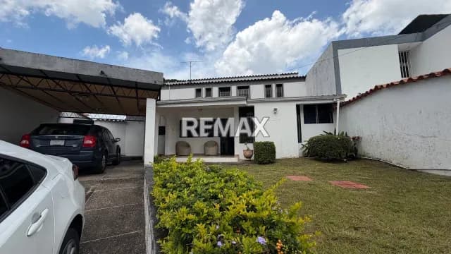 Hermosa casa en Bajumbal