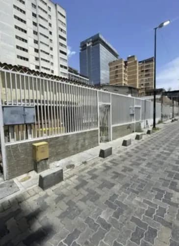 Venta Terreno. Uso Residencial Y Comercial