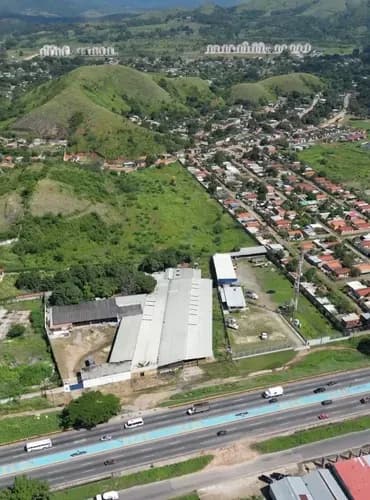 Galpon Con Terreno En Sector La Guacamaya Tocuyito