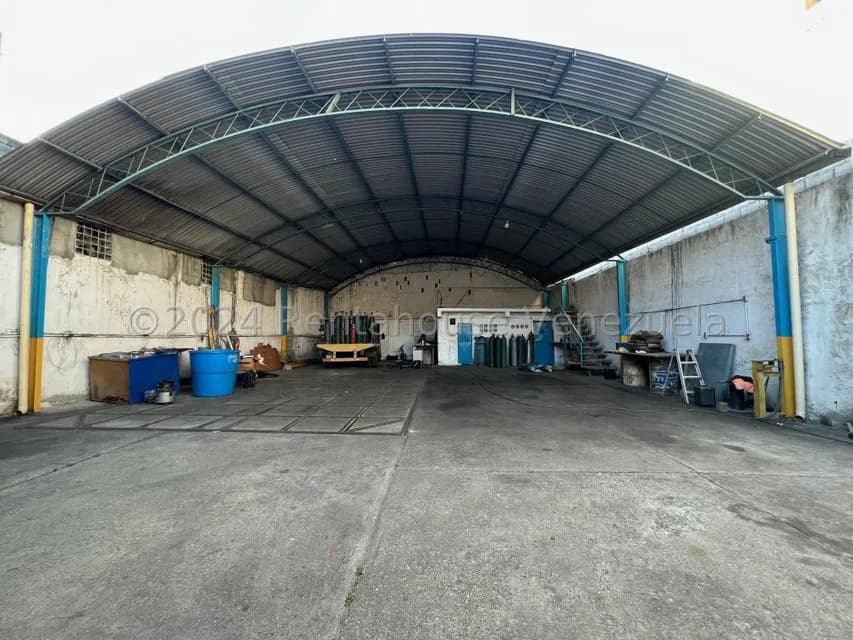 Comercial (Local Comercial) en Venta en Guarenas, Miranda