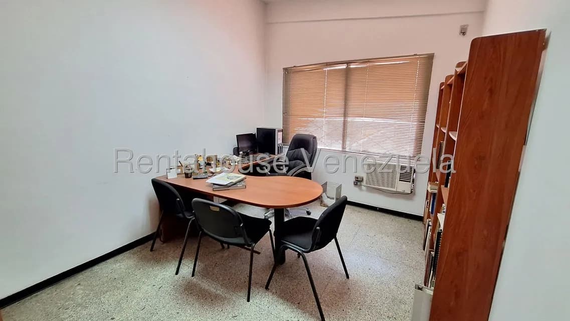 Comercial (Oficina) en Alquiler en El Recreo, Carabobo