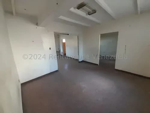 Galpón En Venta\ Cementerio Mg 4-14925